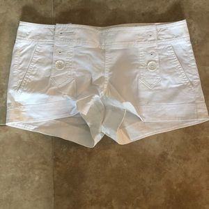 Express button shorts